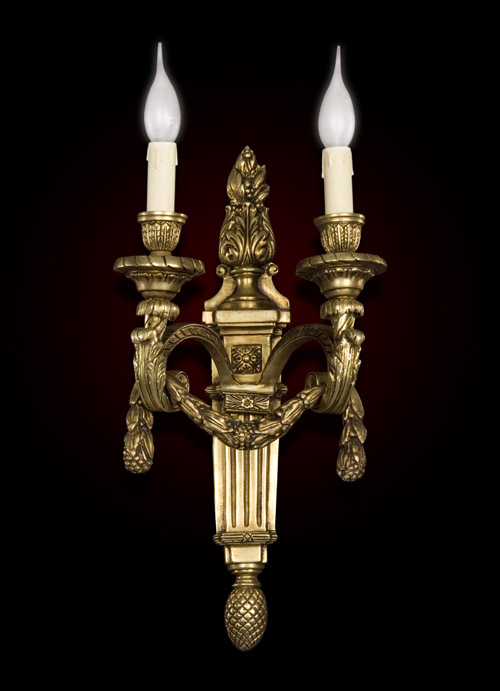 [#7162] Flame with grand - شعلة بجرانده
Weight : 6 kg | Height : 50 cm | Diameter : 20 cm
Lamps : 2 | Arms : 2
Unit Price : 0 L.E.